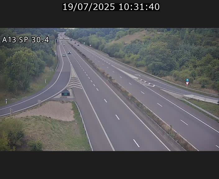 Traffic live webcam Luxembourg Altwies - A13 direction Luxembourg-ville - BK 30.4