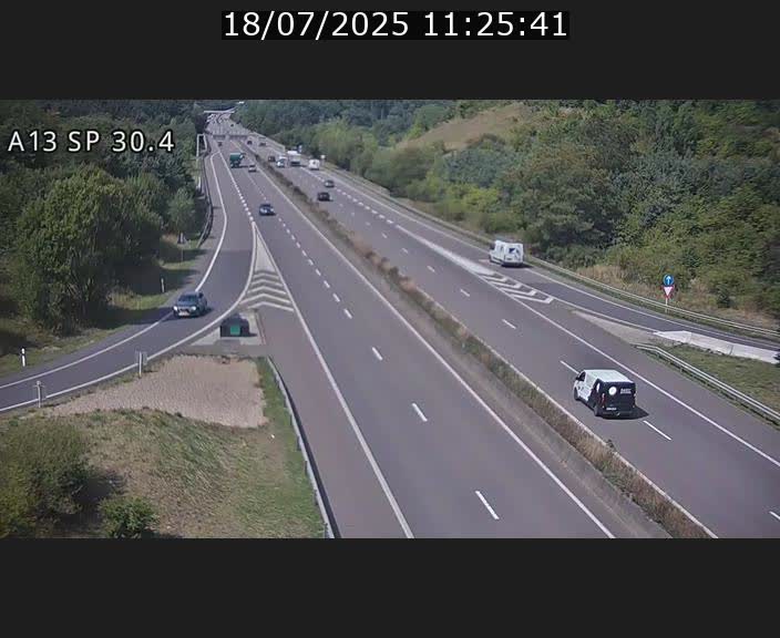 Traffic live webcam Luxembourg Altwies - A13 direction Luxembourg-ville - BK 30.4