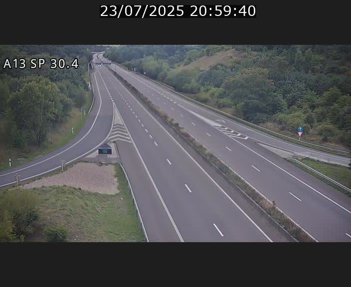 Traffic live webcam Luxembourg Altwies - A13 direction Luxembourg-ville - BK 30.4