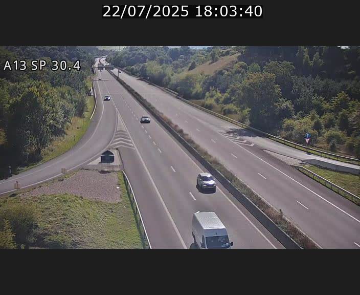 Traffic live webcam Luxembourg Altwies - A13 direction Luxembourg-ville - BK 30.4