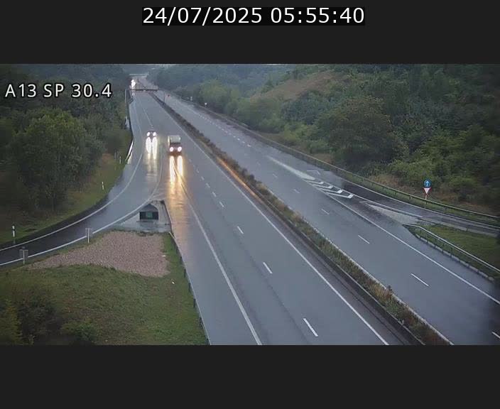 Traffic live webcam Luxembourg Altwies - A13 direction Luxembourg-ville - BK 30.4