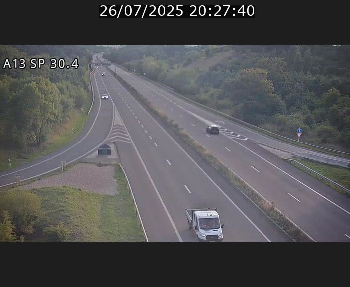 Traffic live webcam Luxembourg Altwies - A13 direction Luxembourg-ville - BK 30.4