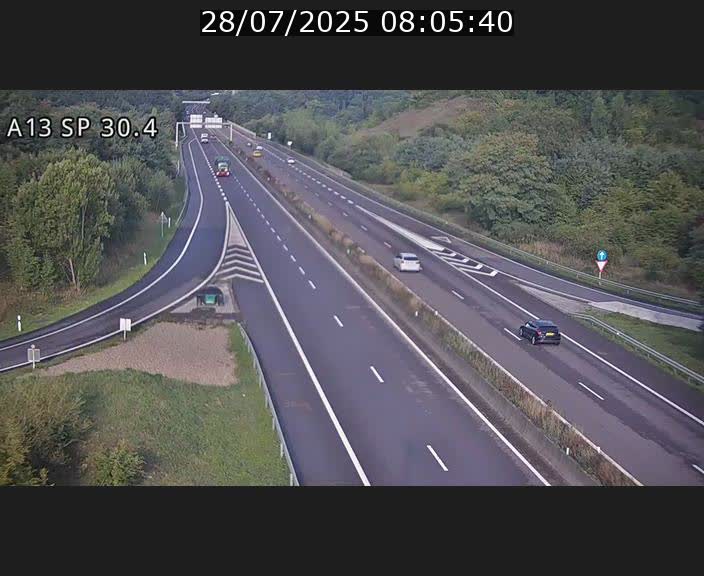 Traffic live webcam Luxembourg Altwies - A13 direction Luxembourg-ville - BK 30.4