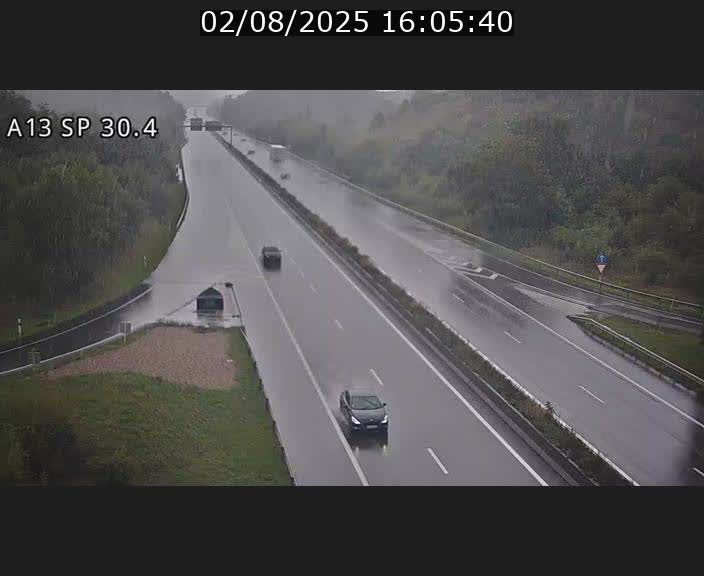 Traffic live webcam Luxembourg Altwies - A13 direction Luxembourg-ville - BK 30.4
