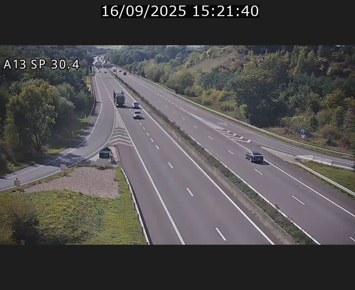 Traffic live webcam Luxembourg Altwies - A13 direction Luxembourg-ville - BK 30.4