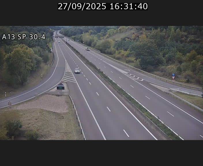Traffic live webcam Luxembourg Altwies - A13 direction Luxembourg-ville - BK 30.4