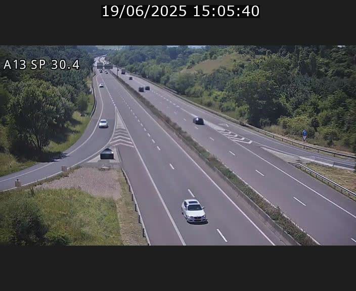 <h2>Traffic live webcam Luxembourg Altwies - A13 direction Luxembourg-ville - BK 30.4</h2>