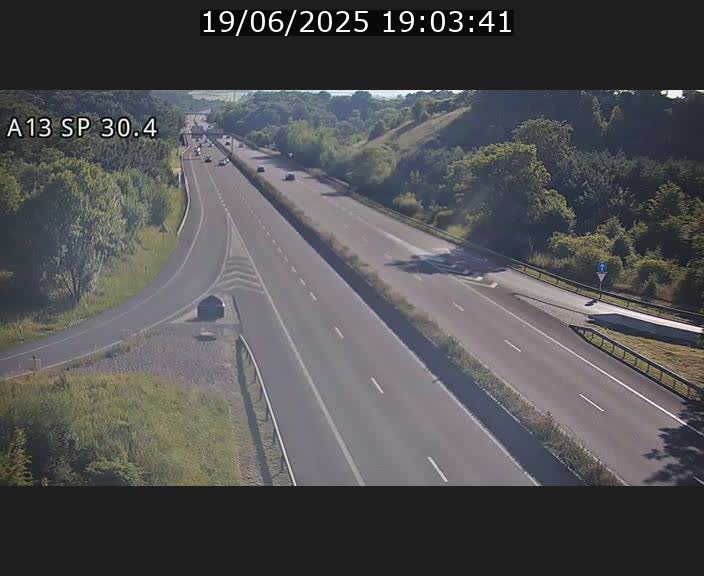 <h2>Traffic live webcam Luxembourg Altwies - A13 direction Luxembourg-ville - BK 30.4</h2>