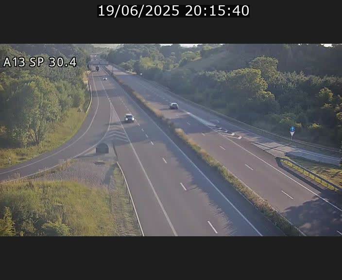 <h2>Traffic live webcam Luxembourg Altwies - A13 direction Luxembourg-ville - BK 30.4</h2>