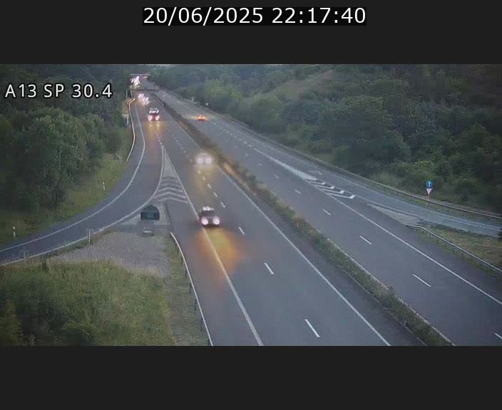 <h2>Traffic live webcam Luxembourg Altwies - A13 direction Luxembourg-ville - BK 30.4</h2>
