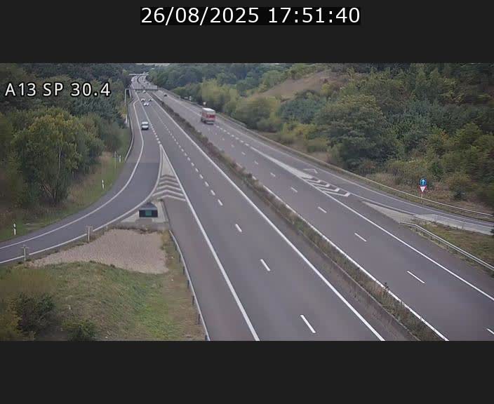 <h2>Traffic live webcam Luxembourg Altwies - A13 direction Luxembourg-ville - BK 30.4</h2>