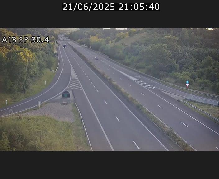 <h2>Traffic live webcam Luxembourg Altwies - A13 direction Luxembourg-ville - BK 30.4</h2>