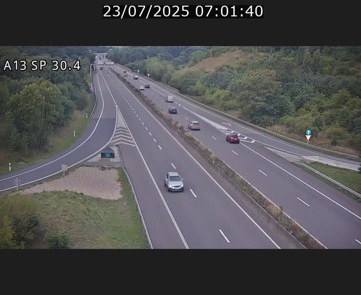 <h2>Traffic live webcam Luxembourg Altwies - A13 direction Luxembourg-ville - BK 30.4</h2>
