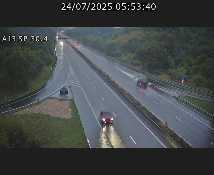 <h2>Traffic live webcam Luxembourg Altwies - A13 direction Luxembourg-ville - BK 30.4</h2>