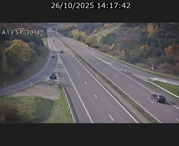 <h2>Traffic live webcam Luxembourg Altwies - A13 direction Luxembourg-ville - BK 30.4</h2>