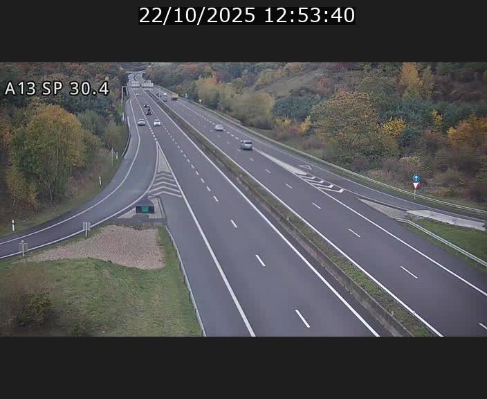 <h2>Traffic live webcam Luxembourg Altwies - A13 direction Luxembourg-ville - BK 30.4</h2>