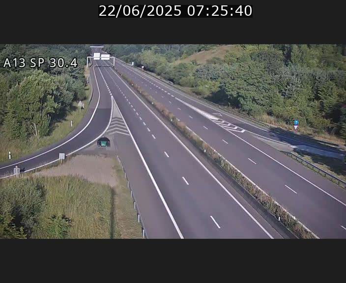 <h2>Traffic live webcam Luxembourg Altwies - A13 direction Luxembourg-ville - BK 30.4</h2>