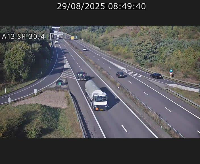 <h2>Traffic live webcam Luxembourg Altwies - A13 direction Luxembourg-ville - BK 30.4</h2>