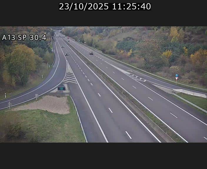 <h2>Traffic live webcam Luxembourg Altwies - A13 direction Luxembourg-ville - BK 30.4</h2>