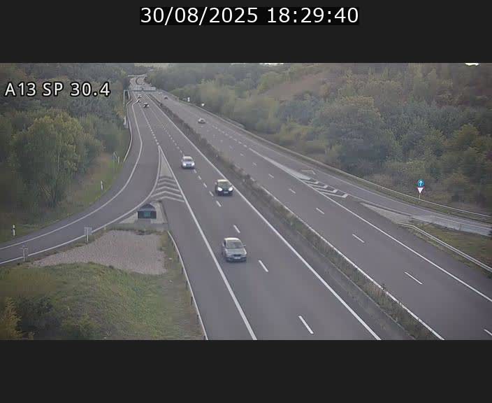 <h2>Traffic live webcam Luxembourg Altwies - A13 direction Luxembourg-ville - BK 30.4</h2>