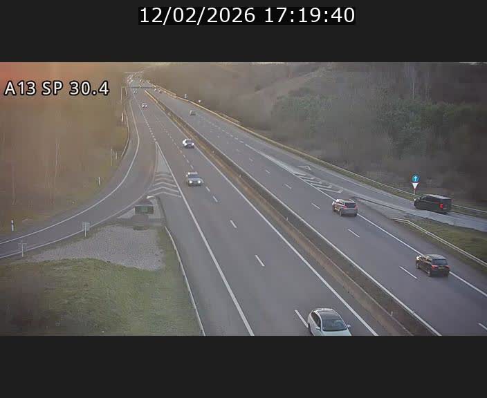 <h2>Traffic live webcam Luxembourg Altwies - A13 direction Luxembourg-ville - BK 30.4</h2>