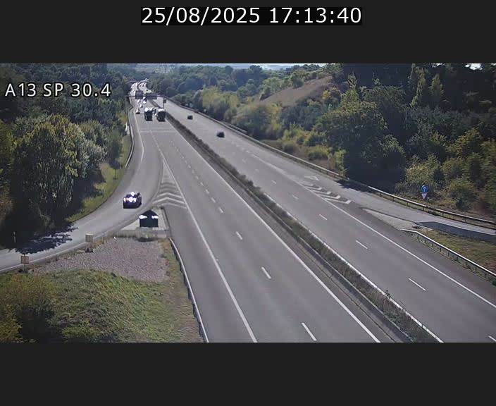 <h2>Traffic live webcam Luxembourg Altwies - A13 direction Luxembourg-ville - BK 30.4</h2>