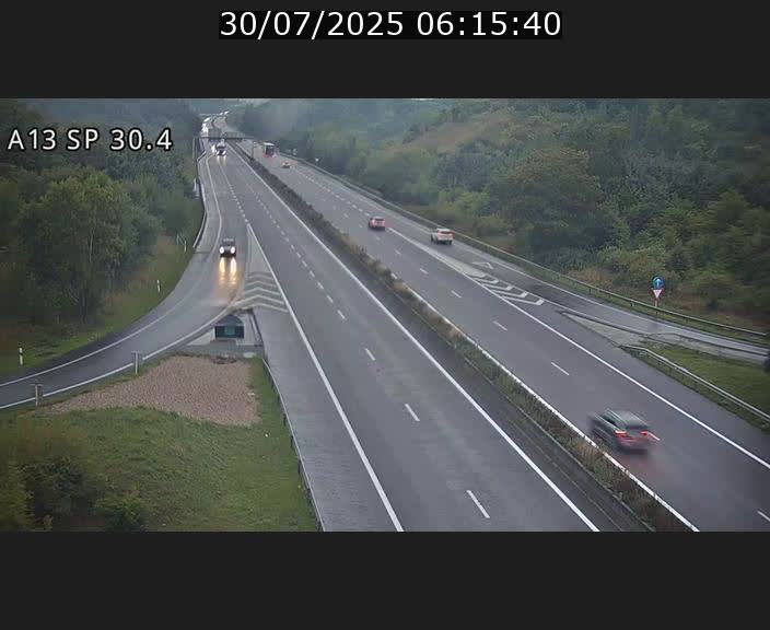 <h2>Traffic live webcam Luxembourg Altwies - A13 direction Luxembourg-ville - BK 30.4</h2>