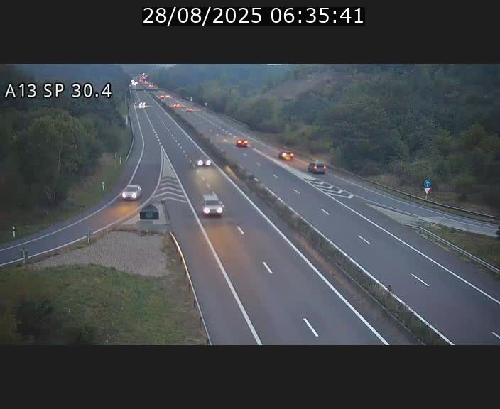 <h2>Traffic live webcam Luxembourg Altwies - A13 direction Luxembourg-ville - BK 30.4</h2>