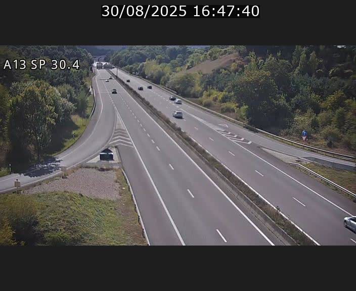 <h2>Traffic live webcam Luxembourg Altwies - A13 direction Luxembourg-ville - BK 30.4</h2>