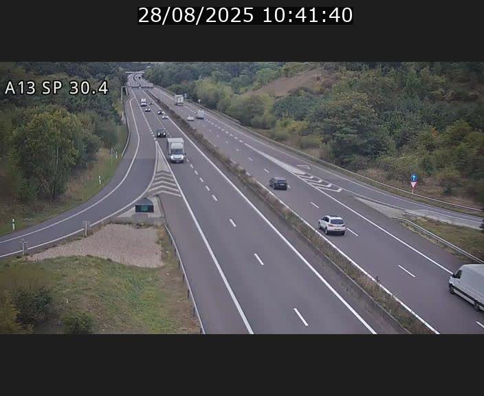 <h2>Traffic live webcam Luxembourg Altwies - A13 direction Luxembourg-ville - BK 30.4</h2>