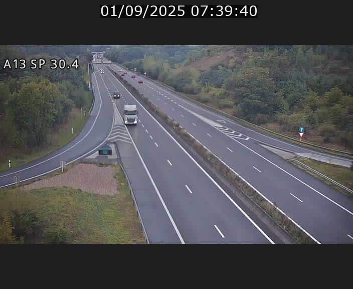 <h2>Traffic live webcam Luxembourg Altwies - A13 direction Luxembourg-ville - BK 30.4</h2>
