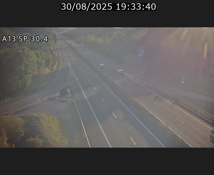<h2>Traffic live webcam Luxembourg Altwies - A13 direction Luxembourg-ville - BK 30.4</h2>