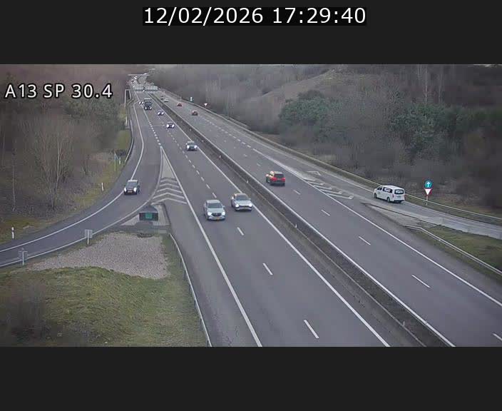Traffic live webcam Luxembourg Altwies - A13 direction Luxembourg-ville - BK 30.4