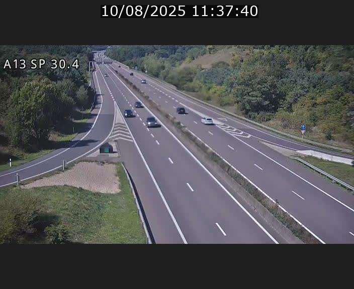 <h2>Traffic live webcam Luxembourg Altwies - A13 direction Luxembourg-ville - BK 30.4</h2>