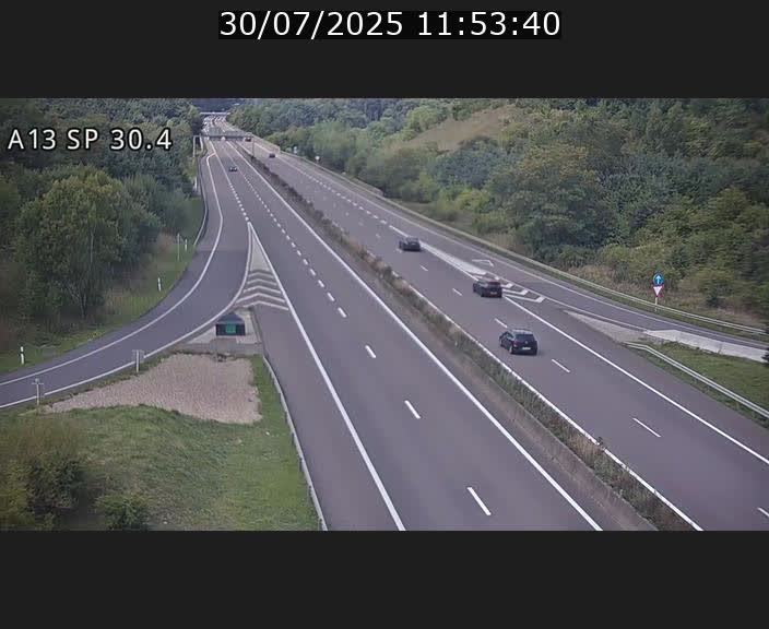 <h2>Traffic live webcam Luxembourg Altwies - A13 direction Luxembourg-ville - BK 30.4</h2>
