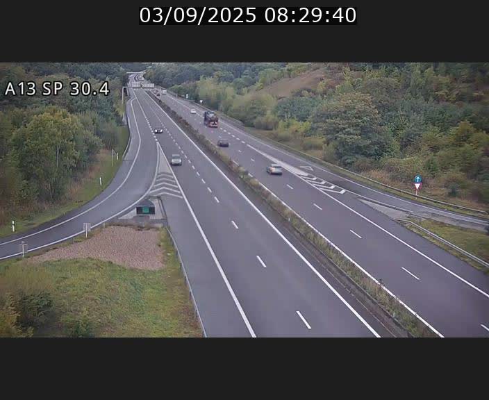 <h2>Traffic live webcam Luxembourg Altwies - A13 direction Luxembourg-ville - BK 30.4</h2>
