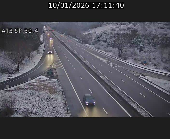 <h2>Traffic live webcam Luxembourg Altwies - A13 direction Luxembourg-ville - BK 30.4</h2>