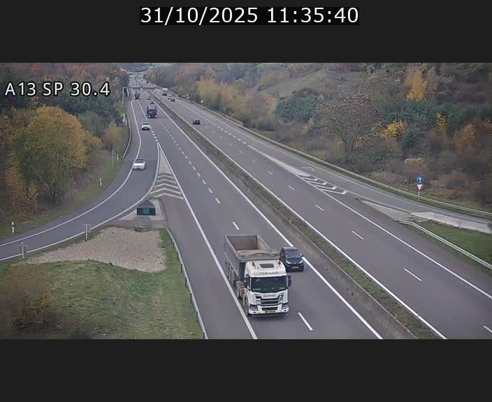 <h2>Traffic live webcam Luxembourg Altwies - A13 direction Luxembourg-ville - BK 30.4</h2>
