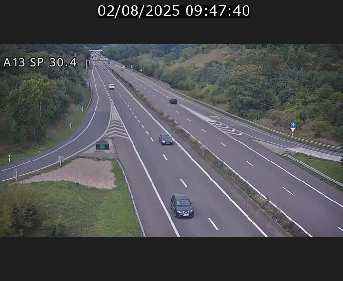 <h2>Traffic live webcam Luxembourg Altwies - A13 direction Luxembourg-ville - BK 30.4</h2>