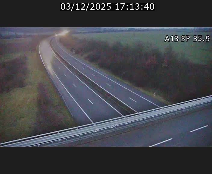 <h2>Webcam trafic sur A13 à l'entrée ouest du tunnel Markusbierg à Remerschen. Vue orientée vers Mondorf-les-Bains.</h2>