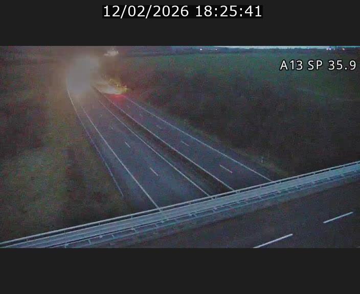 <h2>Webcam trafic sur A13 à l'entrée ouest du tunnel Markusbierg à Remerschen. Vue orientée vers Mondorf-les-Bains.</h2>