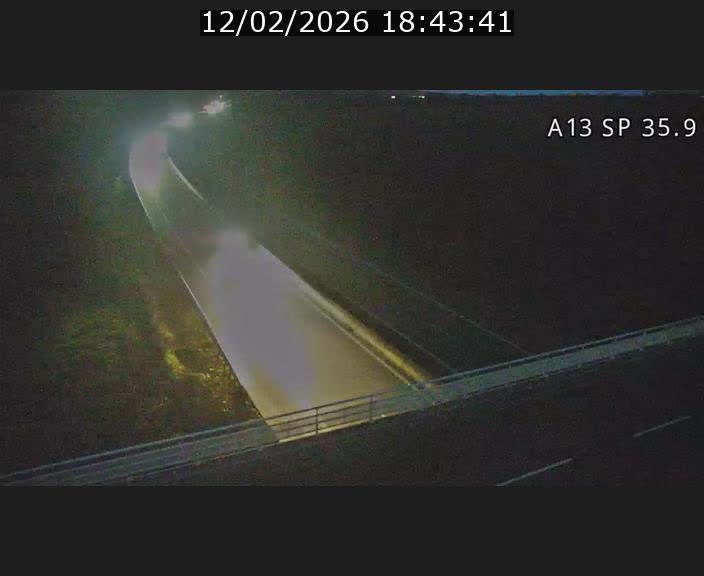 <h2>Webcam trafic sur A13 à l'entrée ouest du tunnel Markusbierg à Remerschen. Vue orientée vers Mondorf-les-Bains.</h2>