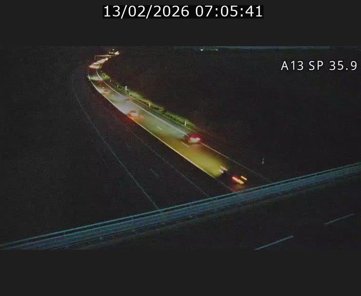 <h2>Webcam trafic sur A13 à l'entrée ouest du tunnel Markusbierg à Remerschen. Vue orientée vers Mondorf-les-Bains.</h2>