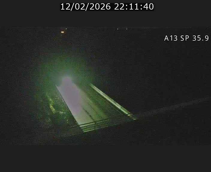 <h2>Webcam trafic sur A13 à l'entrée ouest du tunnel Markusbierg à Remerschen. Vue orientée vers Mondorf-les-Bains.</h2>