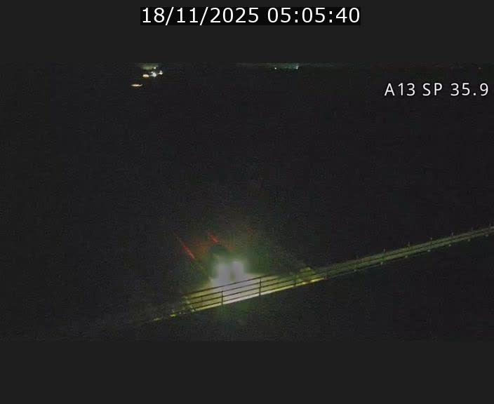 <h2>Webcam trafic sur A13 à l'entrée ouest du tunnel Markusbierg à Remerschen. Vue orientée vers Mondorf-les-Bains.</h2>