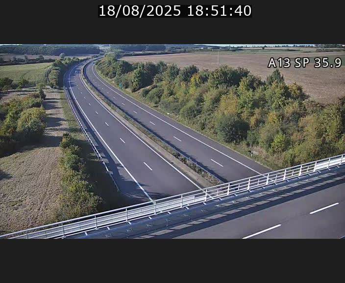 <h2>Webcam trafic sur A13 à l'entrée ouest du tunnel Markusbierg à Remerschen. Vue orientée vers Mondorf-les-Bains.</h2>
