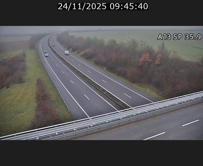 <h2>Webcam trafic sur A13 à l'entrée ouest du tunnel Markusbierg à Remerschen. Vue orientée vers Mondorf-les-Bains.</h2>