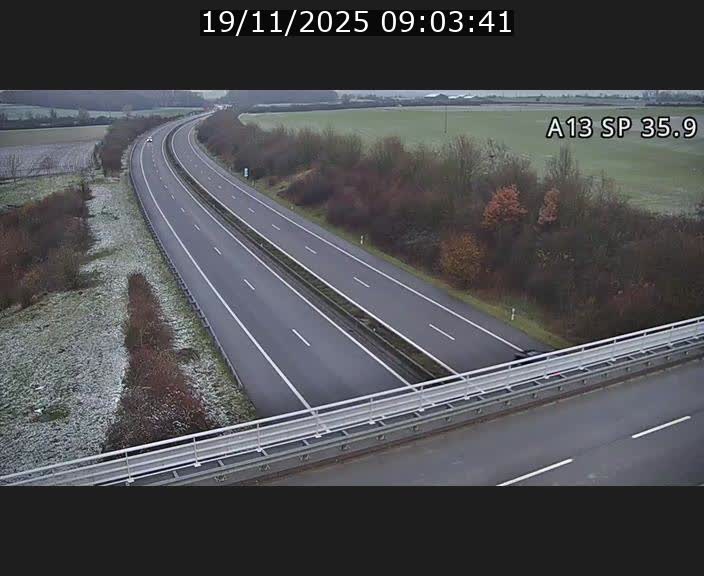 <h2>Webcam trafic sur A13 à l'entrée ouest du tunnel Markusbierg à Remerschen. Vue orientée vers Mondorf-les-Bains.</h2>