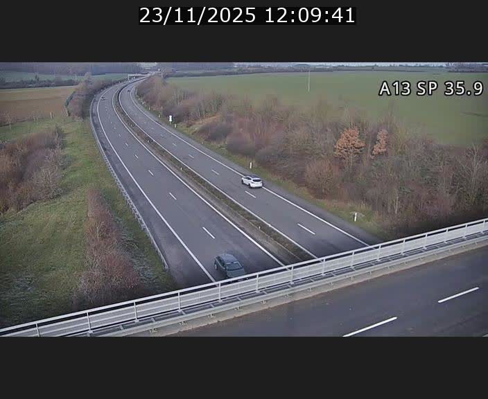 <h2>Webcam trafic sur A13 à l'entrée ouest du tunnel Markusbierg à Remerschen. Vue orientée vers Mondorf-les-Bains.</h2>