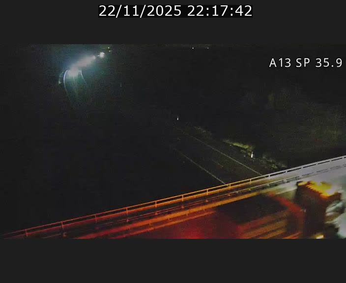 <h2>Webcam trafic sur A13 à l'entrée ouest du tunnel Markusbierg à Remerschen. Vue orientée vers Mondorf-les-Bains.</h2>